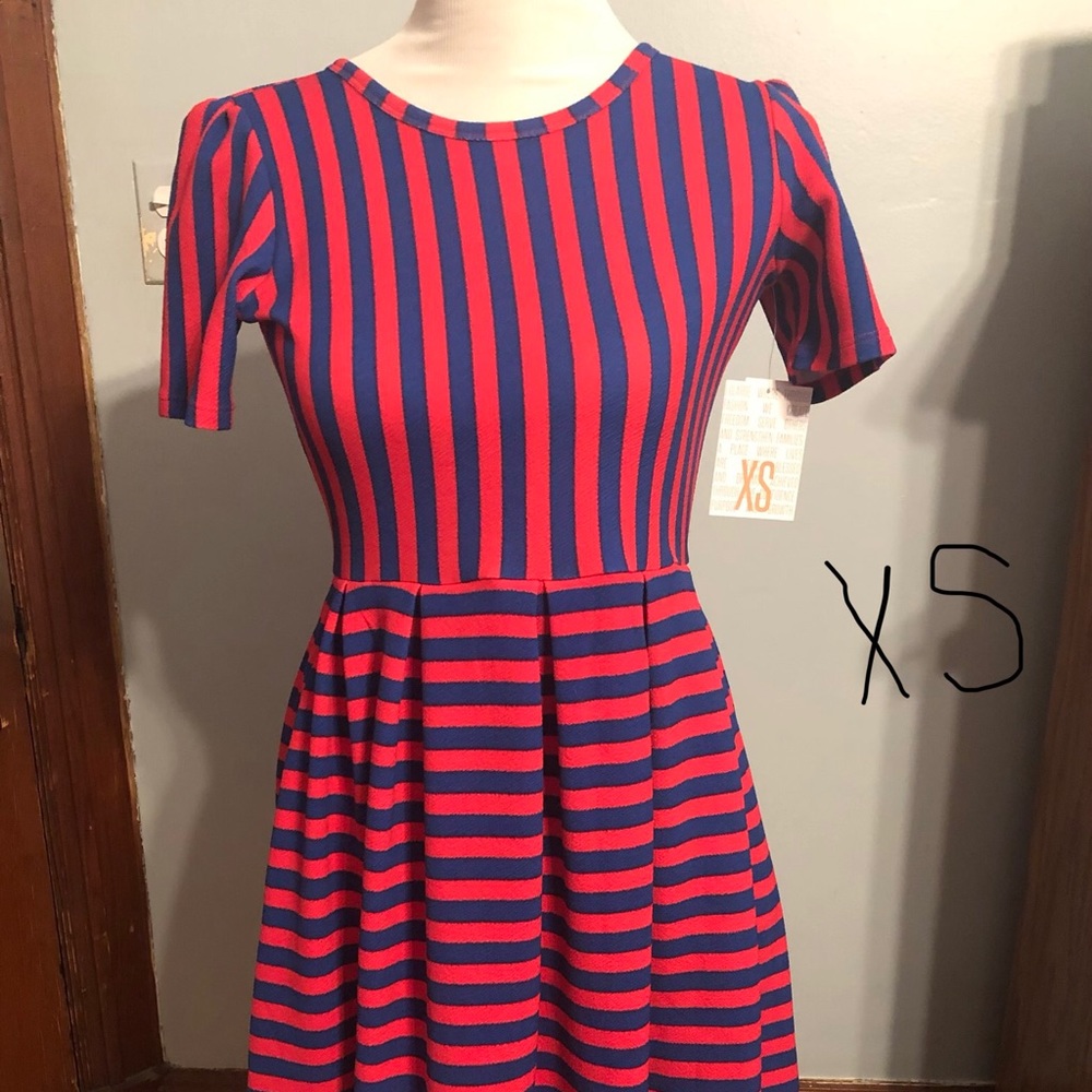 Xs LuLaRoe Amelia